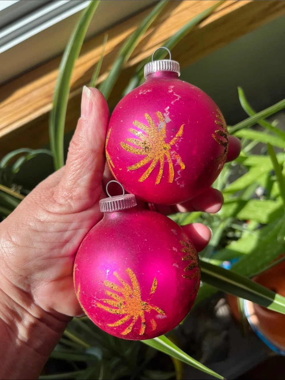 2 Vtg Hot Pink Blown Glass Ornaments Gold Mica Startbursts West Germany *READ*
